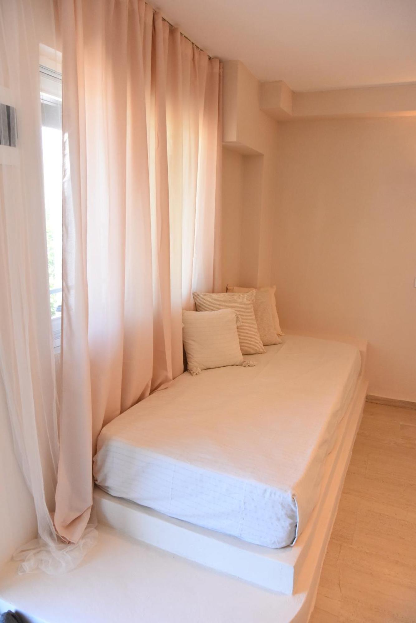Staybridge Apartments, Mesongí المظهر الخارجي الصورة